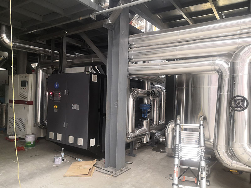 鋰電負極材料反應釜防爆冷熱油切換溫控設(shè)備